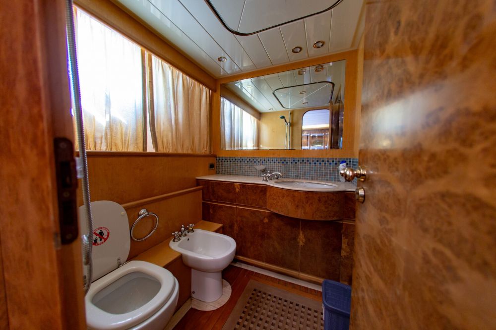 Роскошная трехпалубная яхта - TECHNEMA 89  на Пхукете - 100000฿ - Ref: 8248 фото 28