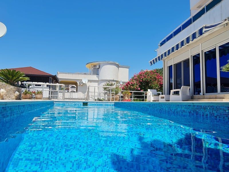 Дом / Вилла, Черногория, О. Бар, Утеха, 350 000 € фото 1