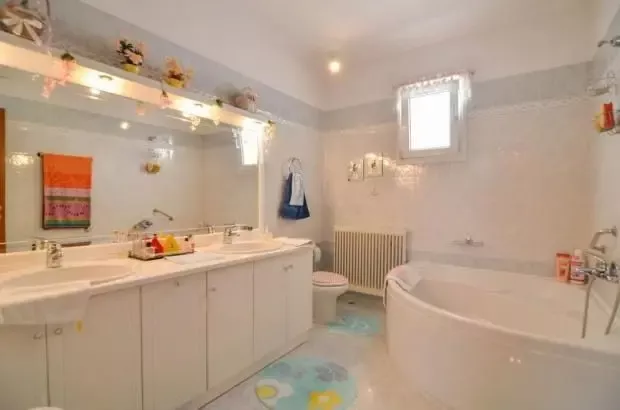 Дом / Вилла, Греция, Пелопоннес, 850 000 € фото 1