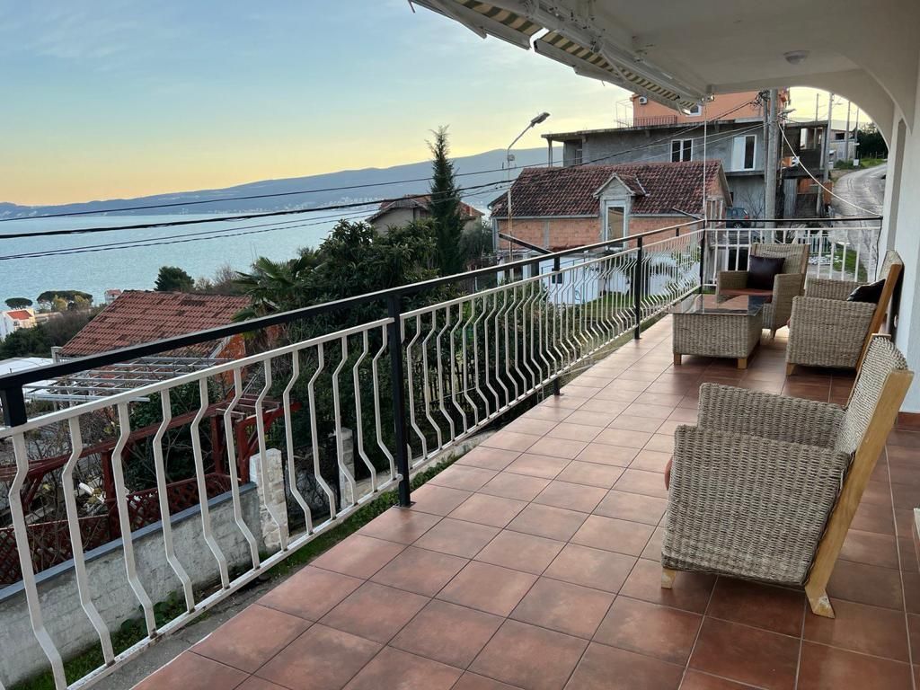 Апартаменты, Черногория, О. Херцег-Нови, Биела, 230 000 € фото 1