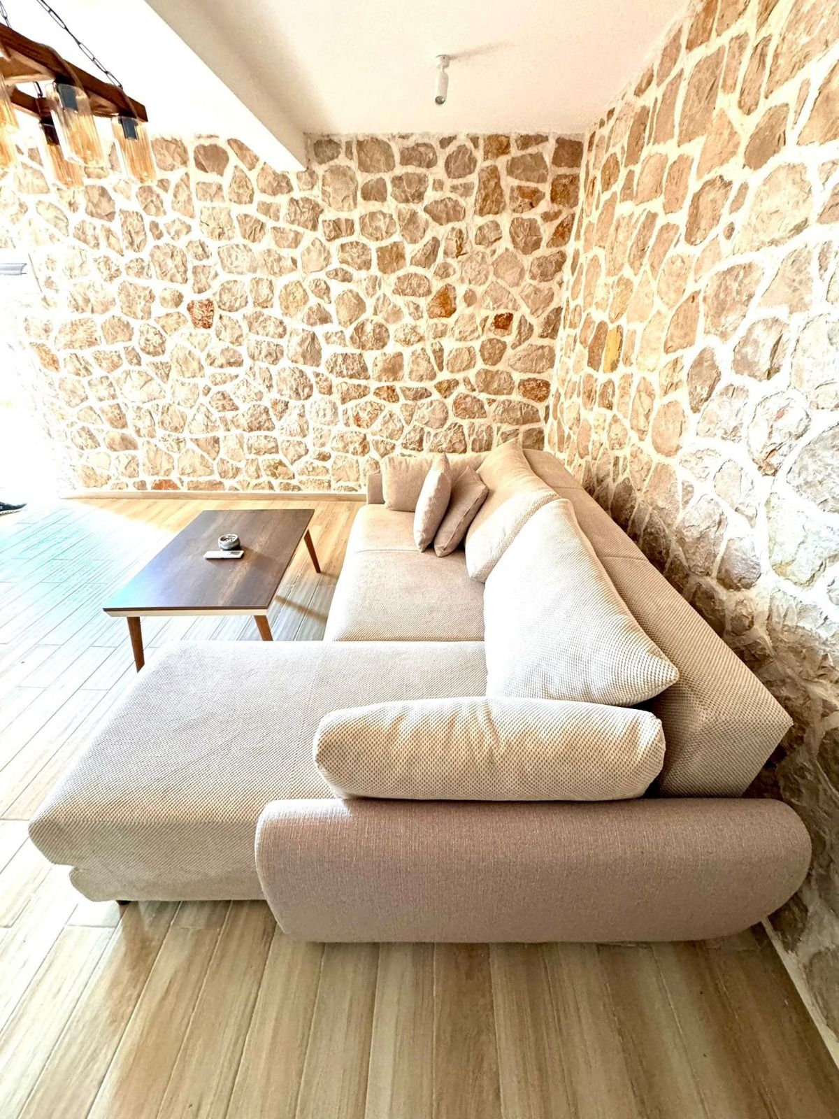 Дом / Коттедж, Черногория, О. Бар, Добра вода, 270 000 € фото 8