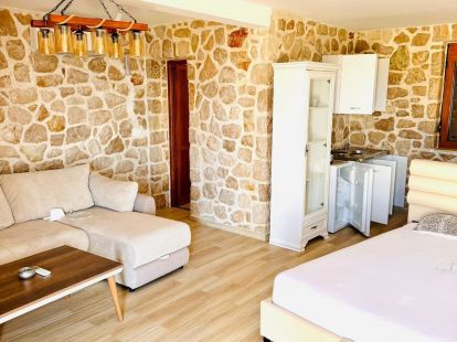 Дом / Коттедж, Черногория, О. Бар, Добра вода, 270 000 € фото 9