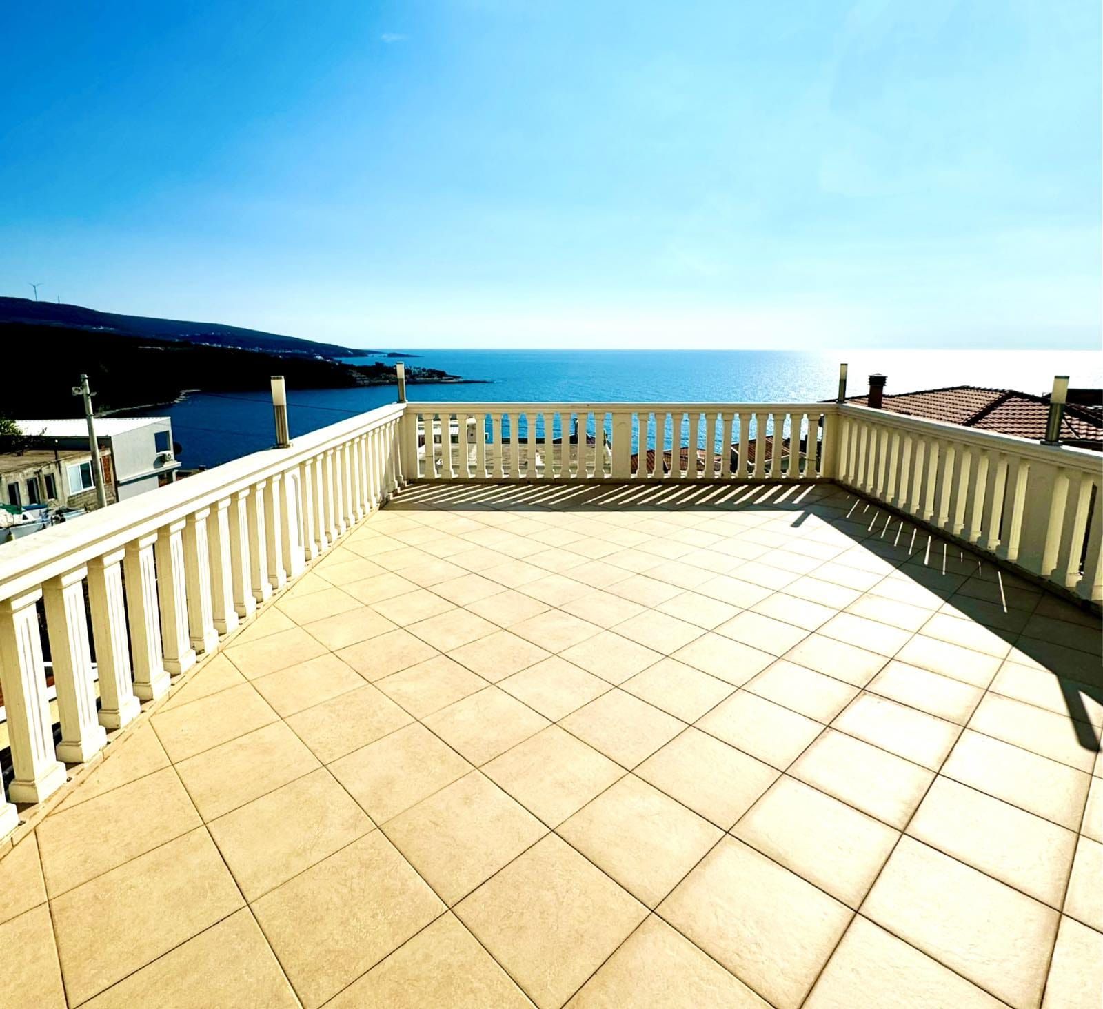 Дом / Коттедж, Черногория, О. Бар, Добра вода, 340 000 € фото 1