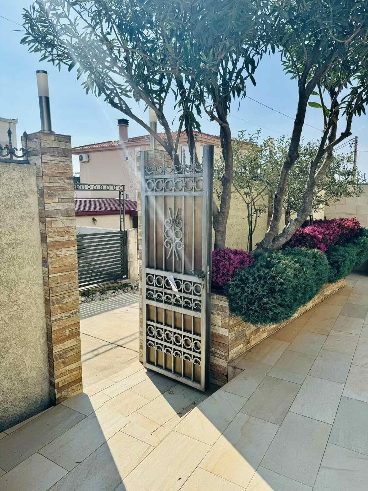 Дом / Коттедж, Черногория, О. Бар, Добра вода, 340 000 € фото 4