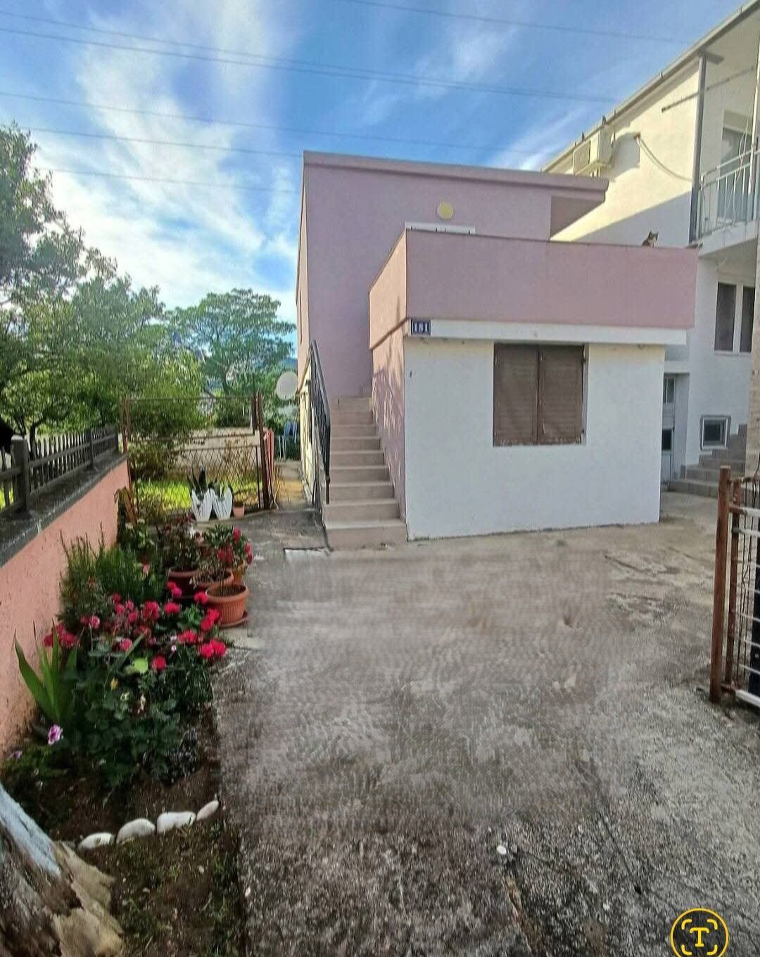 Дом / Коттедж, Черногория, О. Бар, Сутоморе, 57 000 € фото 1