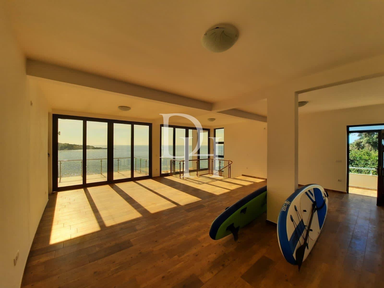 Дом / Вилла, Черногория, О. Бар, Добра вода, 1 190 000 € фото 17