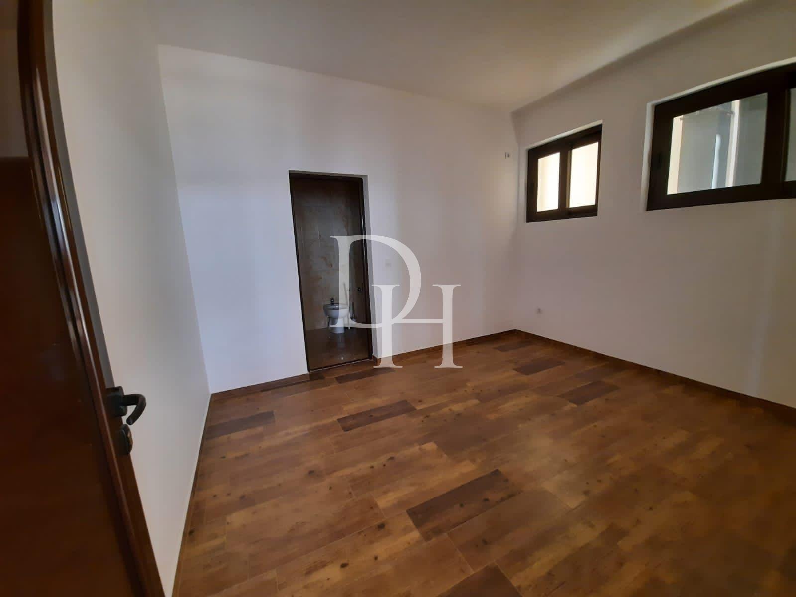 Дом / Вилла, Черногория, О. Бар, Добра вода, 1 190 000 € фото 23