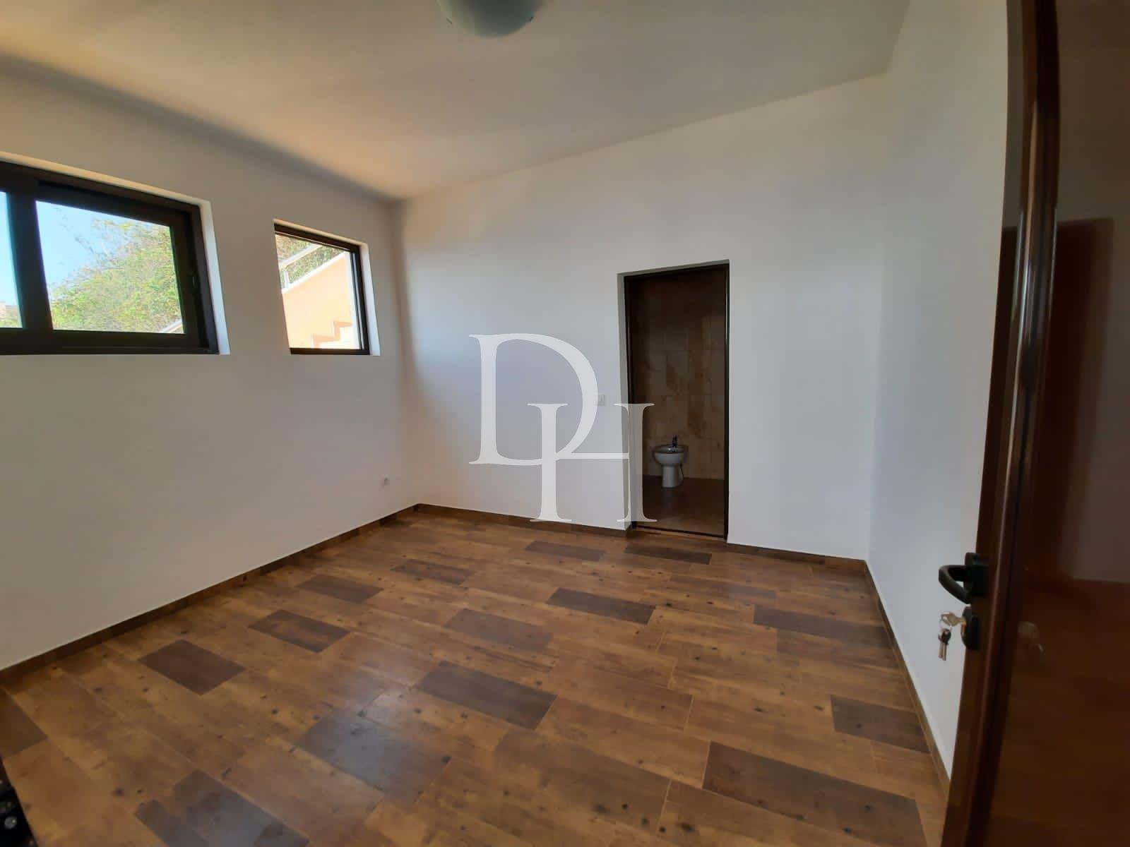 Дом / Вилла, Черногория, О. Бар, Добра вода, 1 190 000 € фото 44