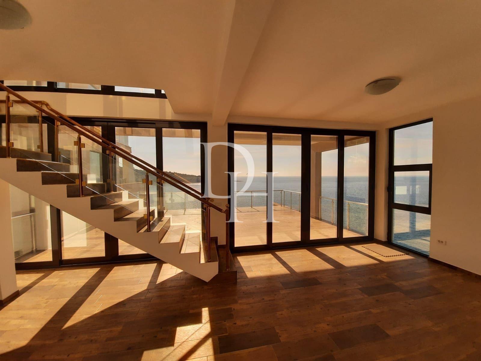 Дом / Вилла, Черногория, О. Бар, Добра вода, 1 190 000 € фото 47