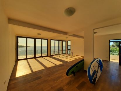 Дом / Вилла, Черногория, О. Бар, Добра вода, 1 190 000 € фото 17