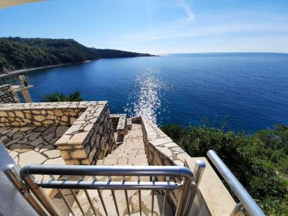 Дом / Вилла, Черногория, О. Бар, Добра вода, 1 190 000 € фото 32