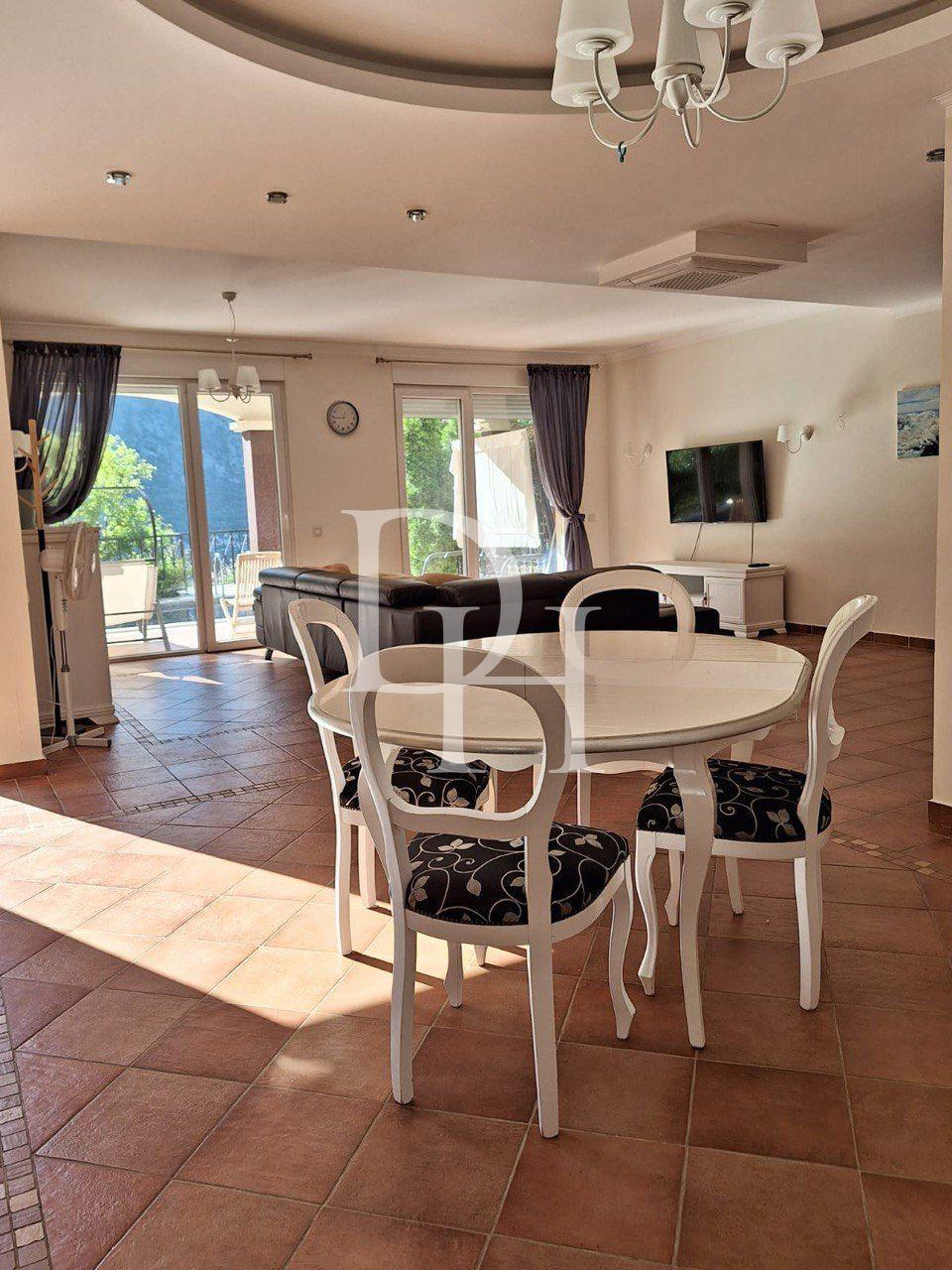 Apartments, Montenegro, Kotor c., Kotor, 380 000 € photo 1
