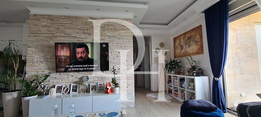 Апартаменты, Черногория, О. Тиват, Тиват, 440 000 € фото 2