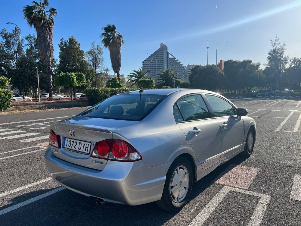 Аренда авто Honda Civic Hybrid в Валенсии - 40€ - Ref: 7042 фото 2