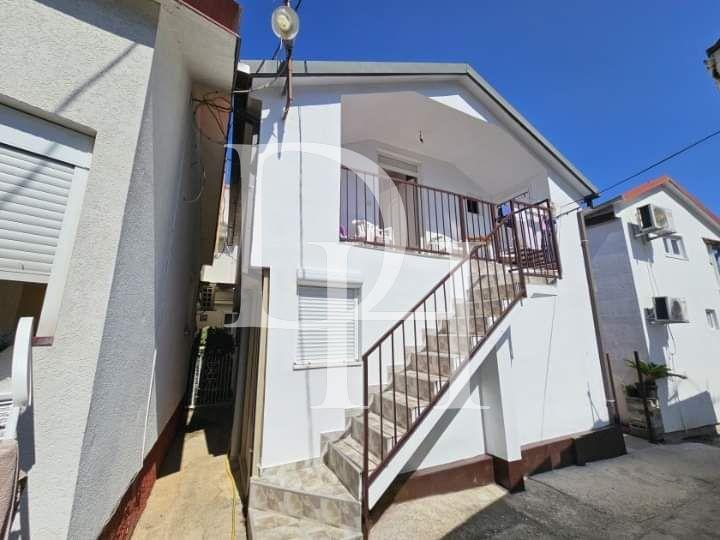 Будинок / Котедж, Чорногорія, О. Херцег-Нові, Баошичі, 105 000 € фото 1