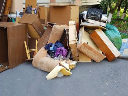 Furniture removal for recycling (ID:7671)