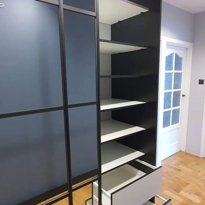 Шкафы в ванную комнату прихожую на заказ в Валенсии - Ref: 7708 фото 3