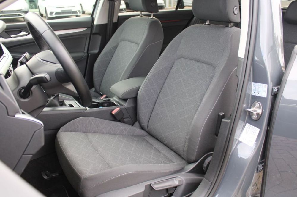 Volkswagen Golf Life 1.5 в Валенсии - 23990€ - Ref: 7765 фото 4