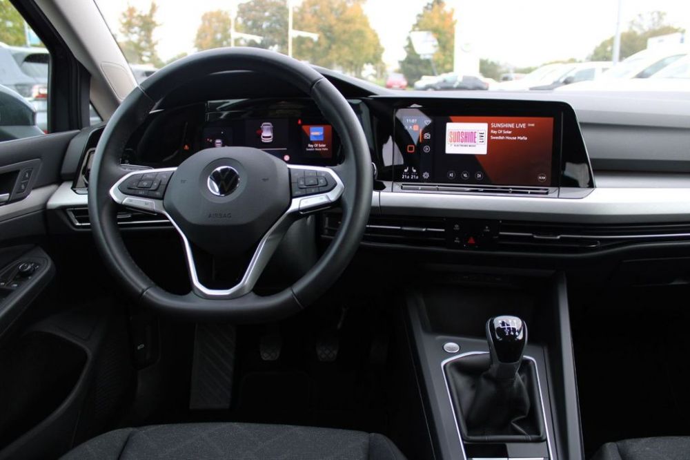 Volkswagen Golf Life 1.5 в Валенсии - 23990€ - Ref: 7765 фото 5