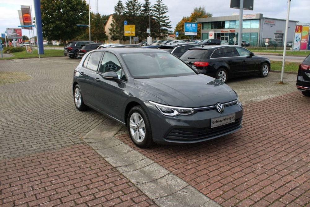 Volkswagen Golf Life 1.5 в Валенсии - 23990€ - Ref: 7765 фото 1