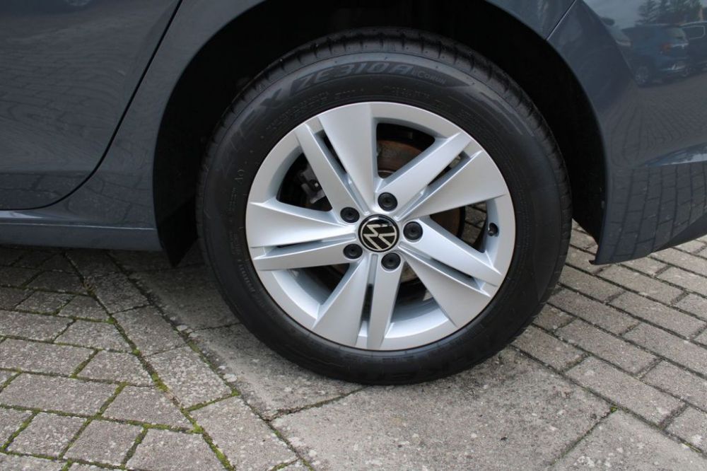 Volkswagen Golf Life 1.5 в Валенсии - 23990€ - Ref: 7765 фото 9