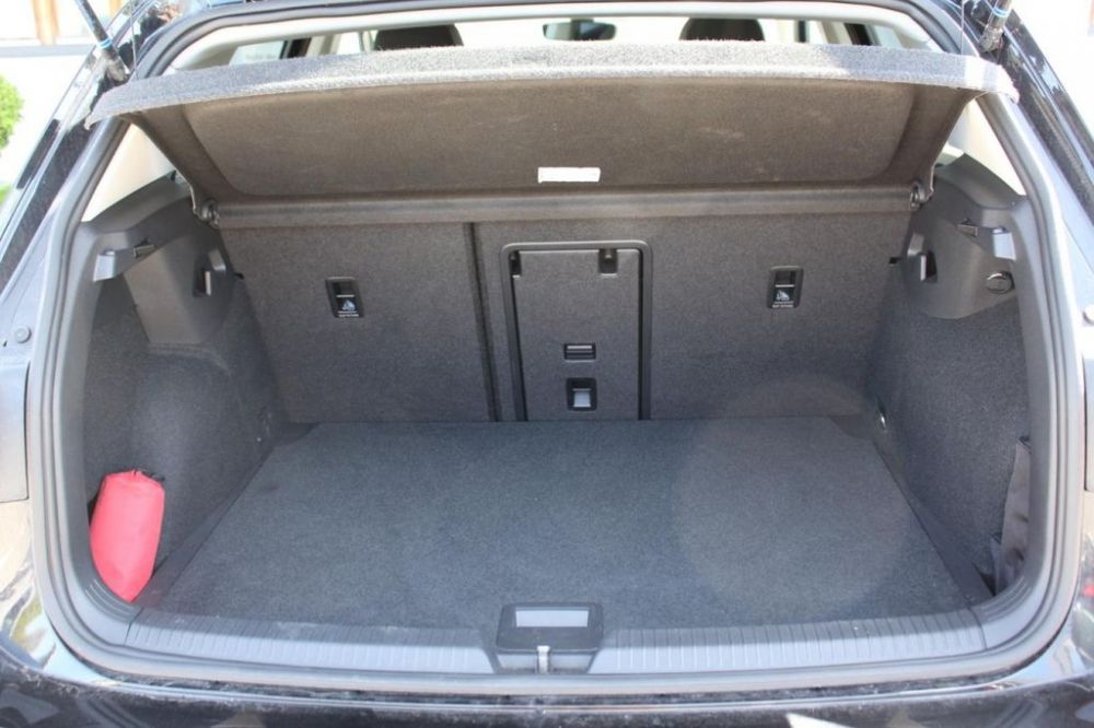 Volkswagen Golf VIII в Валенсии - 26900€ - Ref: 7766 фото 4