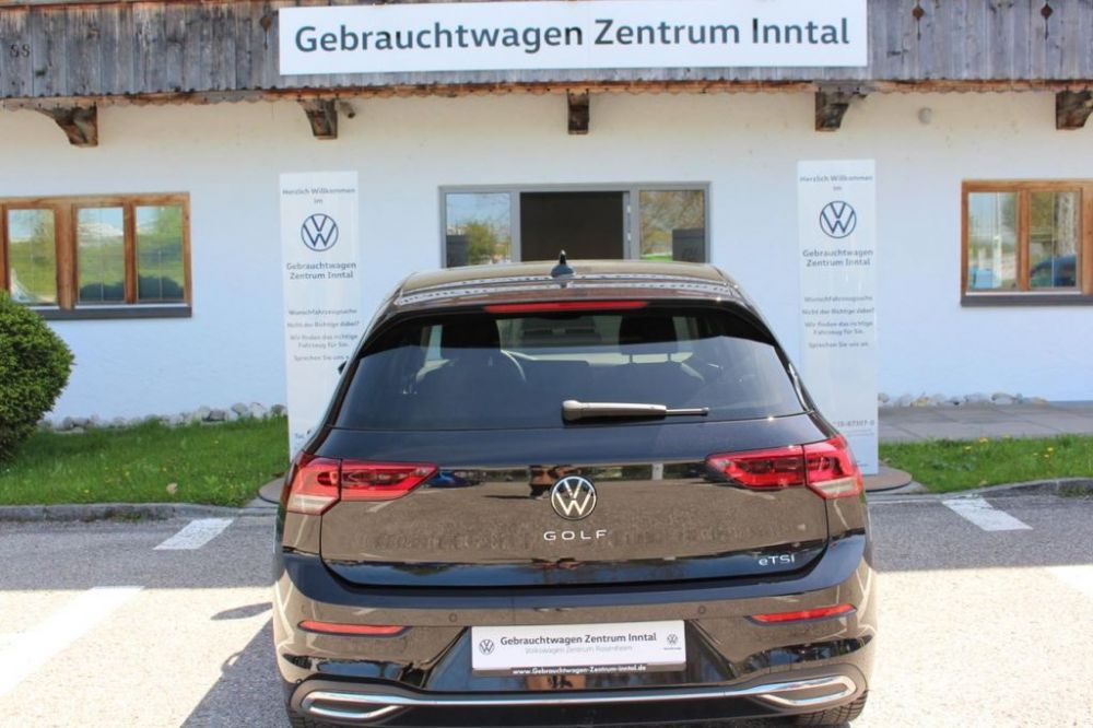 Volkswagen Golf VIII в Валенсии - 26900€ - Ref: 7766 фото 2