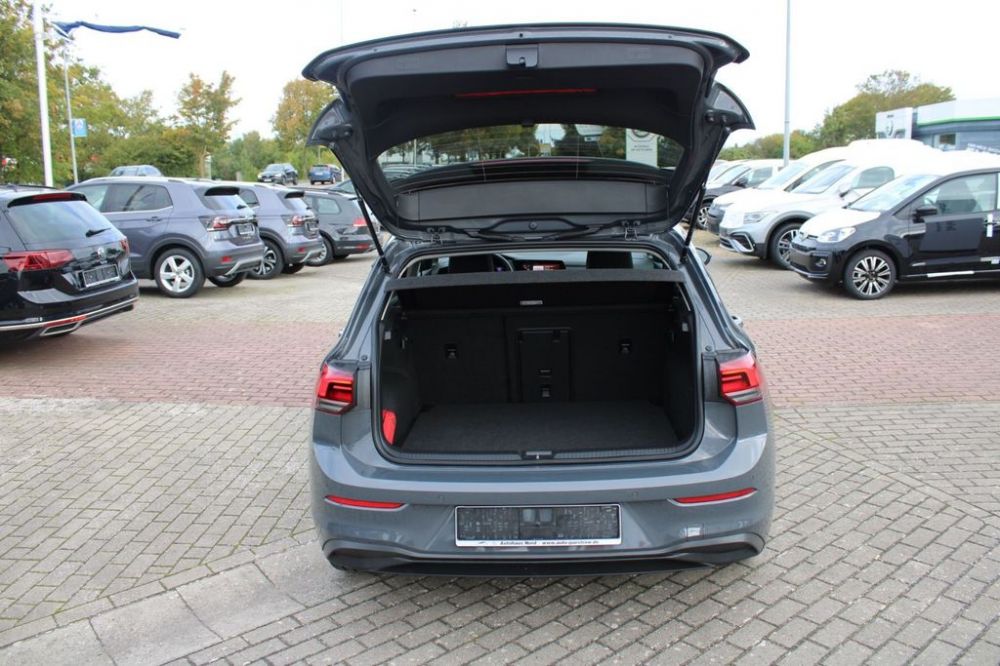 Volkswagen Golf VIII в Валенсии - 26900€ - Ref: 7766 фото 7