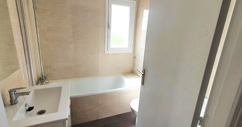 Сдаётся в аренду 3 комнатная квартира(Atico)в Гава в Барселоне - 1300€ - Ref: 7780 фото 3