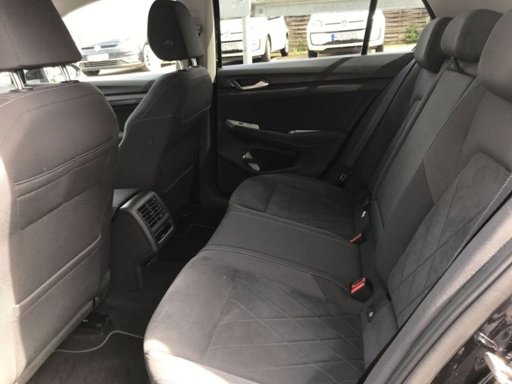 Volkswagen Golf VIII 1.5 DSG в Барселоне - 29800€ - Ref: 7789 фото 3