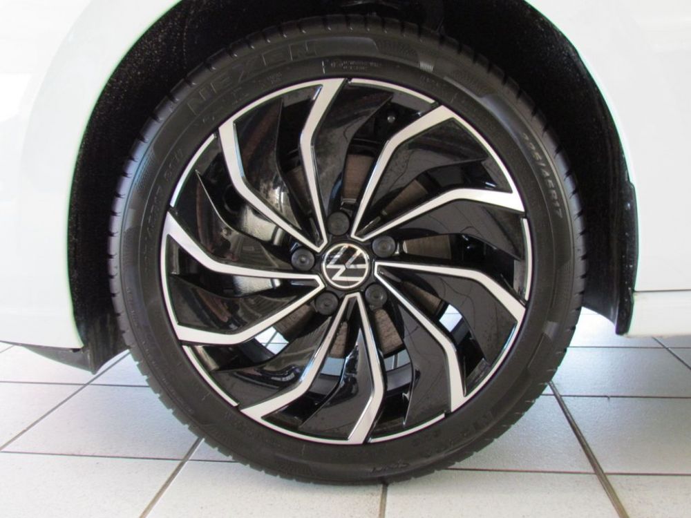 Volkswagen Golf VIII Style Plus в Марбелье - 32790€ - Ref: 7790 фото 7