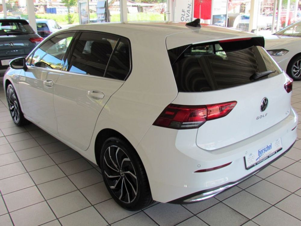 Volkswagen Golf VIII Style Plus в Марбелье - 32790€ - Ref: 7790 фото 2