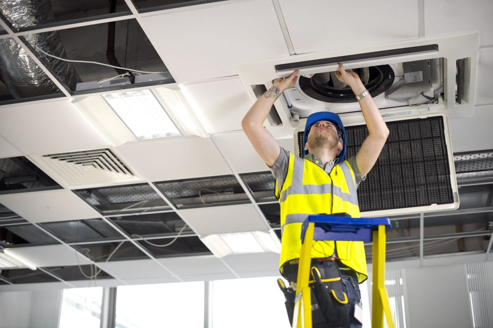 Обслуживание  винтеляции в офисе в Дубае - Ref: 7823 фото 1