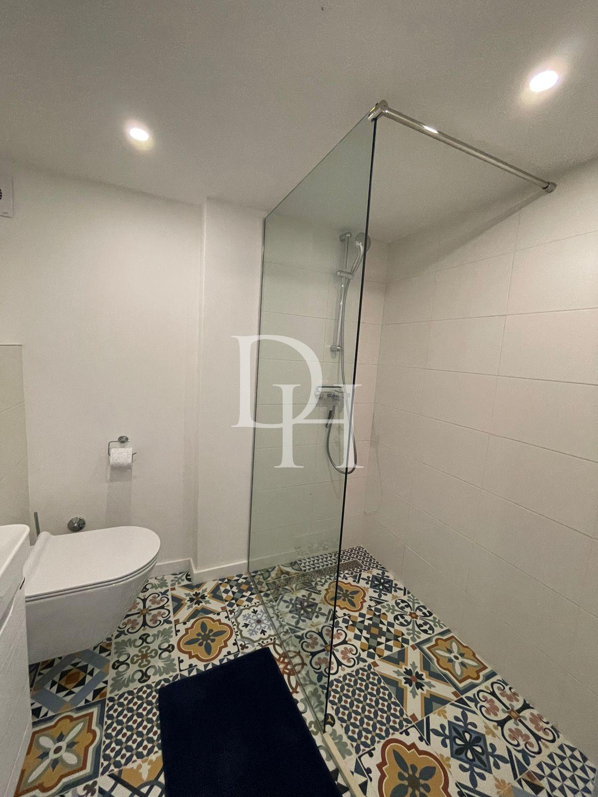 Апартаменты, Черногория, О. Тиват, Тиват, 127 000 € фото 8