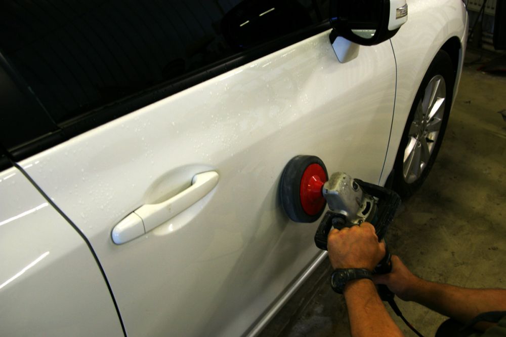 Полировка двери автомобиля в Торревьехе - Ref: 7917 фото 1
