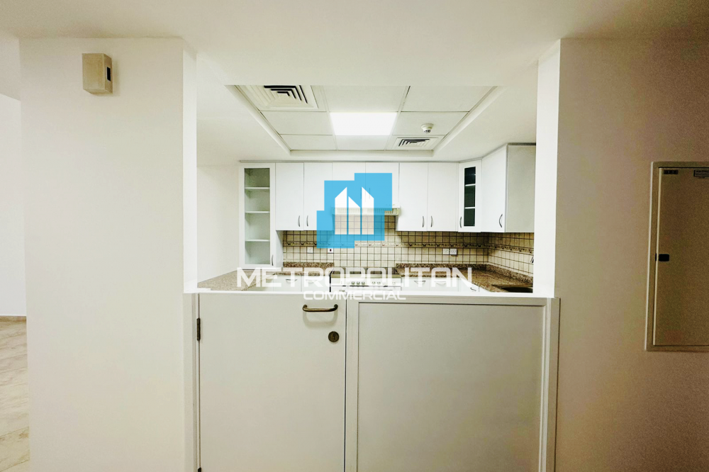 Der größere Grundriss mit zusätzlichem Zimmer und 2 Balkonen in Dubai - 120000Dh - Ref: 8173 foto 5
