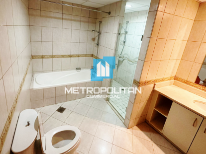 Der größere Grundriss mit zusätzlichem Zimmer und 2 Balkonen in Dubai - 120000Dh - Ref: 8173 foto 11