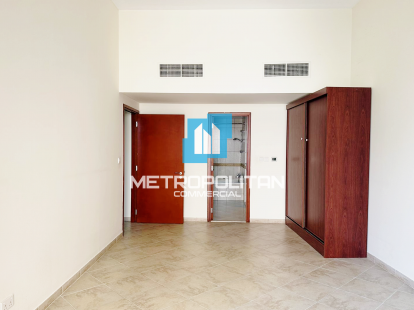 Der größere Grundriss mit zusätzlichem Zimmer und 2 Balkonen in Dubai - 120000Dh - Ref: 8173 foto 6