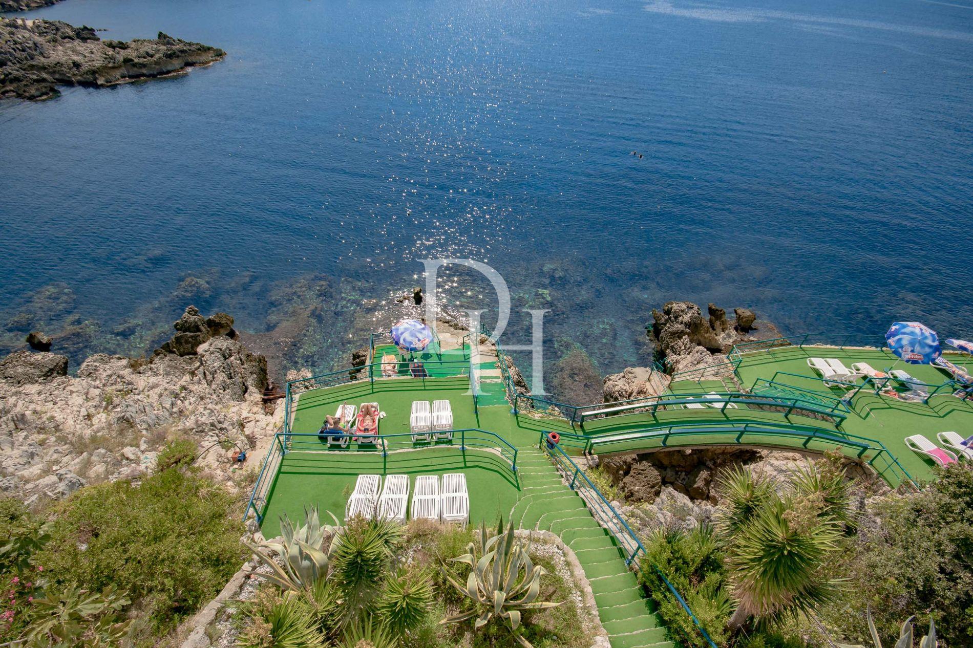 Коммерческая / Бизнес, Черногория, О. Бар, Утеха, 1 200 000 € фото 1