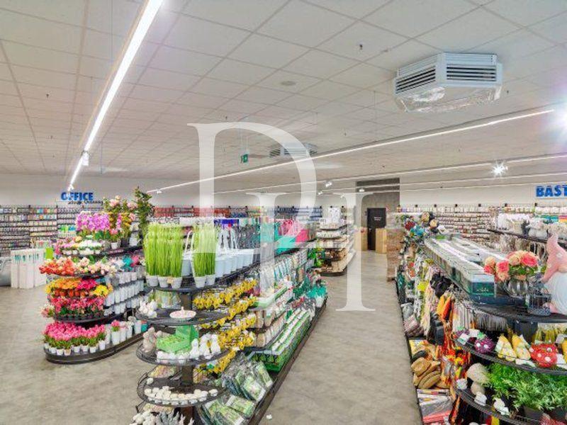 Commercial property / Store, Slovenia, Gorenska, Bled, 1 660 000 € photo 1