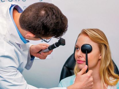 Calling an optometrist at home (ID:8399)
