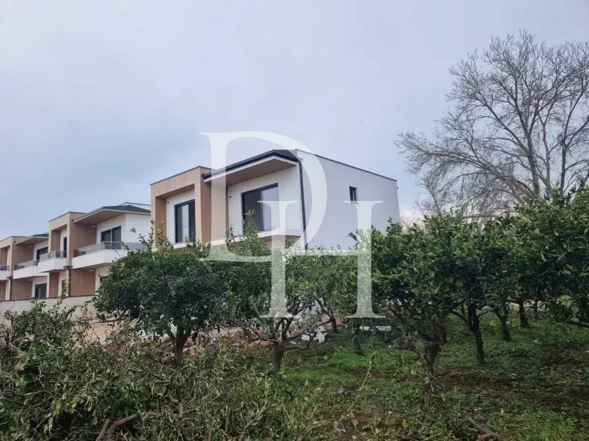House / Cottage, Montenegro, Ulcinj C., Ulcinj, 230 000 € photo 1
