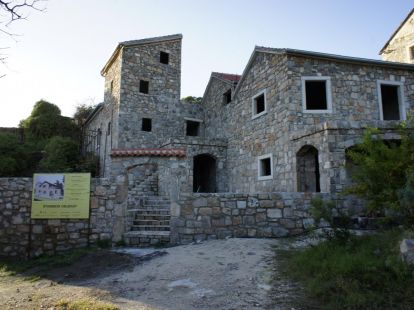 Villa in Tivat, Montenegro for 535 000€ (ID:76697)
