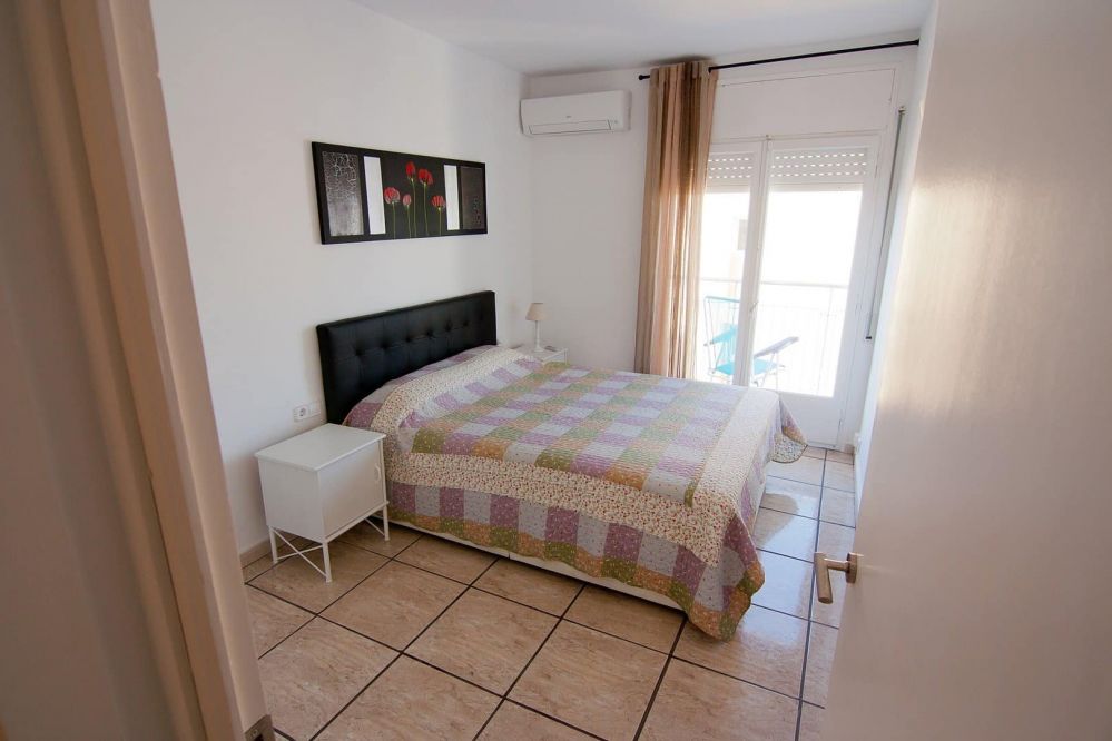 Аренда по месяцам в Бланесе - 1500€ - Ref: 8573 фото 1