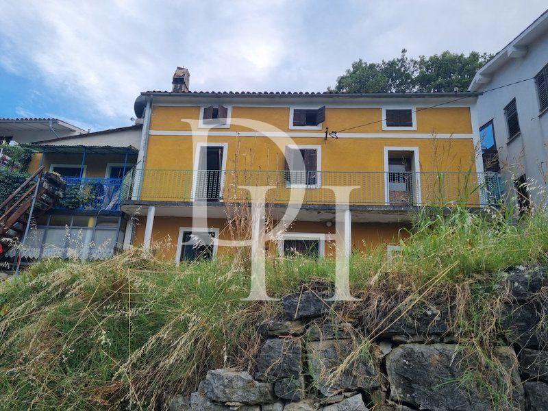 House, Slovenia, Primorska, 368 000 € photo 1