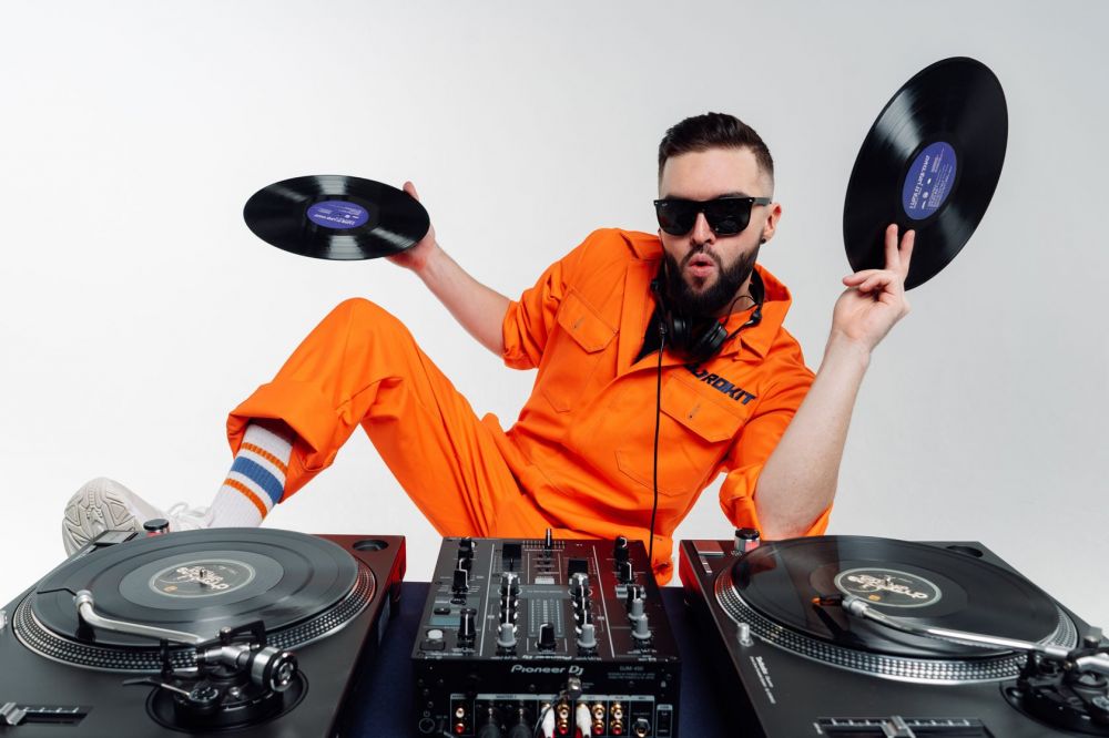 Диджей на День рождения в Барселоне - Ref: 8778 фото 1