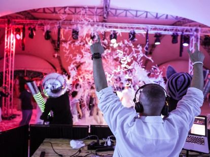 DJ for corporate events (ID:8780)