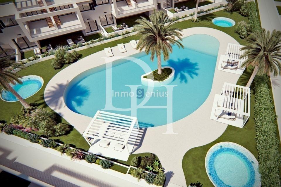 House / Townhouse, Spain, Valencia region, Torrevieja, 219 900 € photo 13