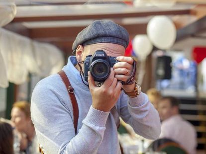 Photographing a holiday (ID:8954)