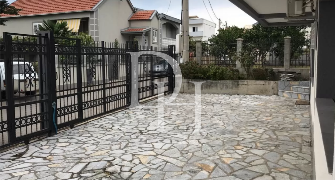 Коммерческая / Отель, Черногория, О. Бар, Бар, 350 000 € фото 8